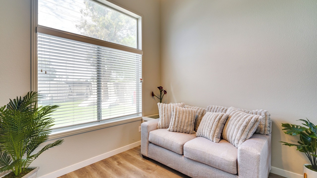 Photo of Livingroom in Silverado Ranch