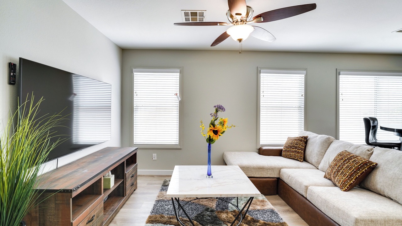 Photo of Livingroom in Silverado Ranch