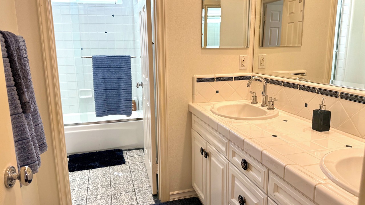 Photo of Bathroom in Turtle Ridge