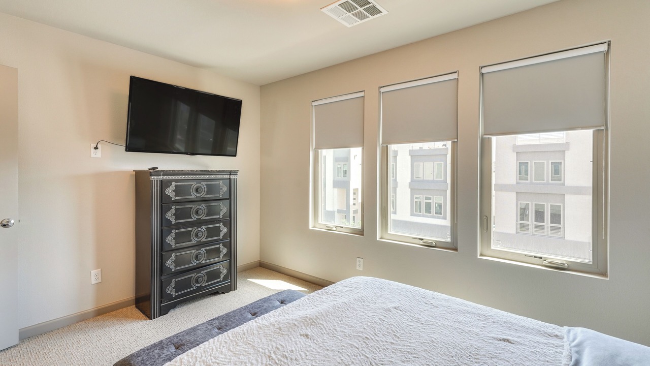 Photo of Bedroom in Enterprise