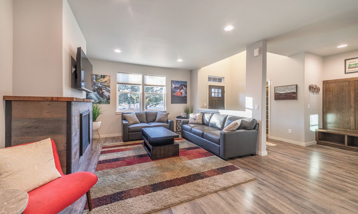 Photo of Livingroom in Old Farm District