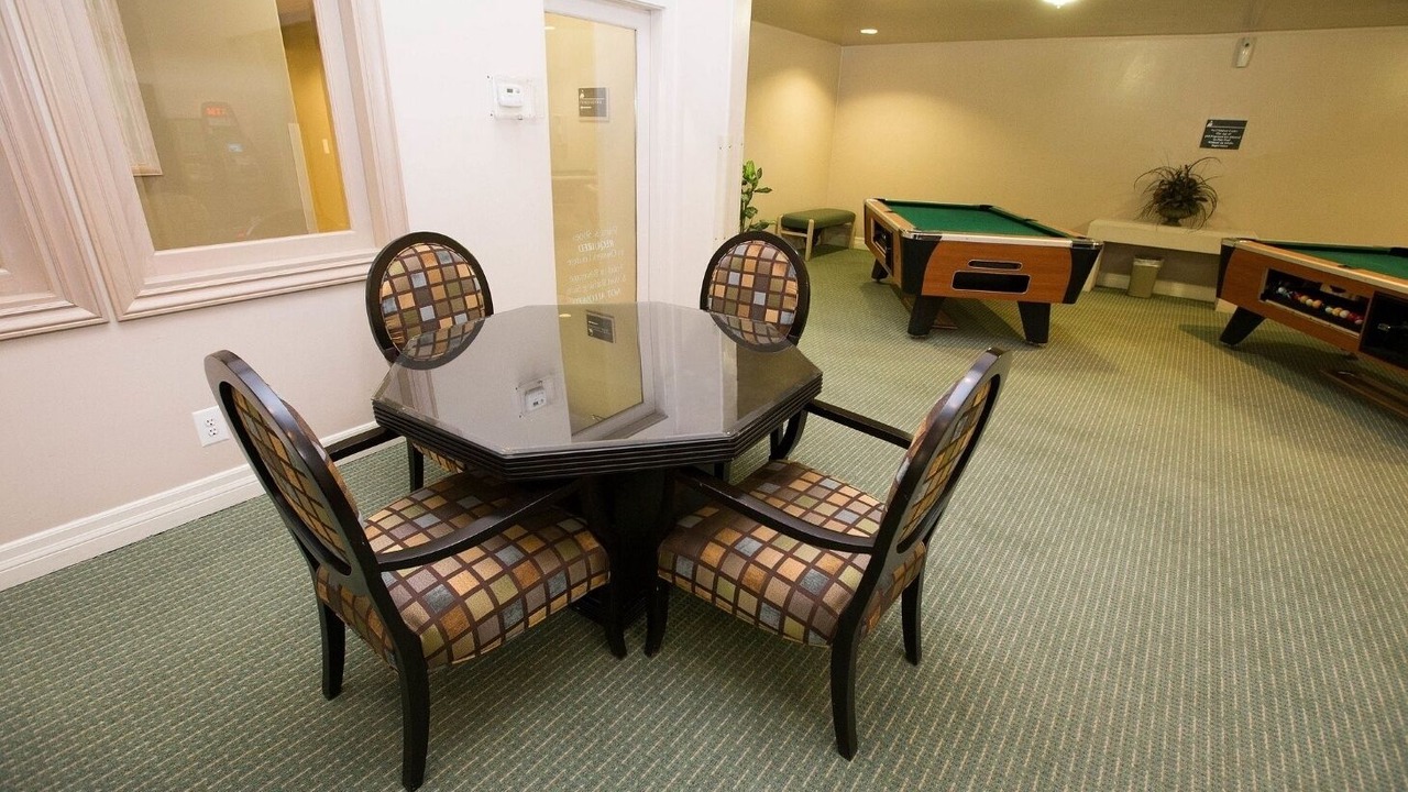 Photo of Bedroom in Canyon Corridor