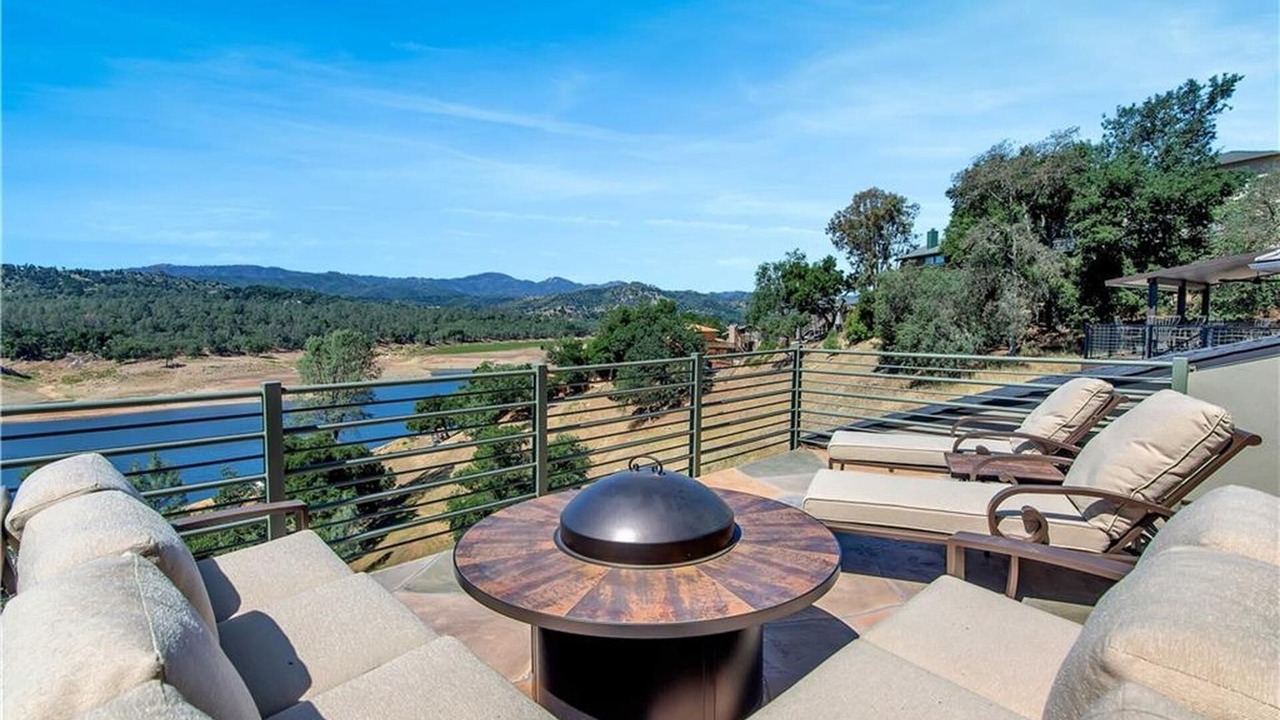 Photo of Patio Balcony in Oak Shores