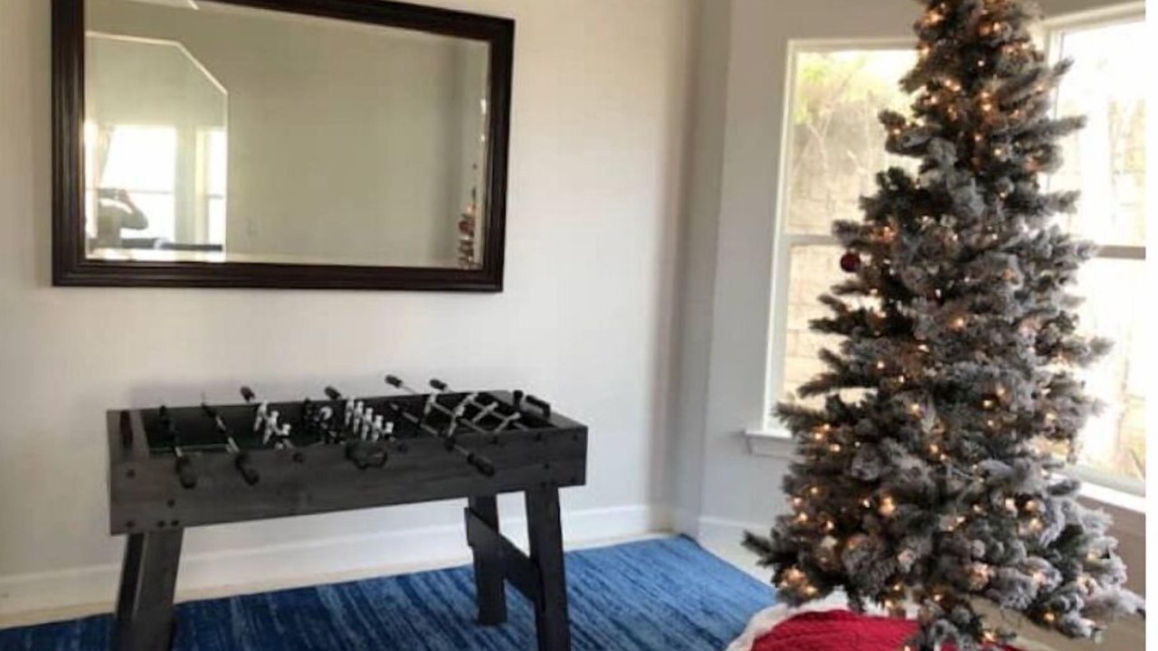 Photo of Bedroom in Oak Shores