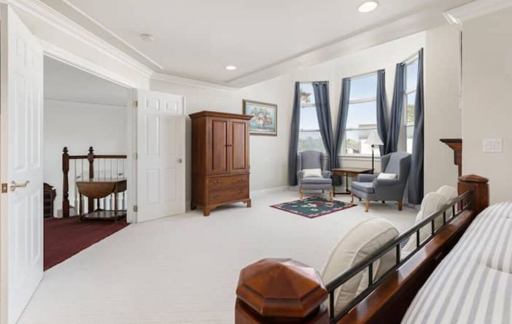 Photo of Bedroom in Oak Shores
