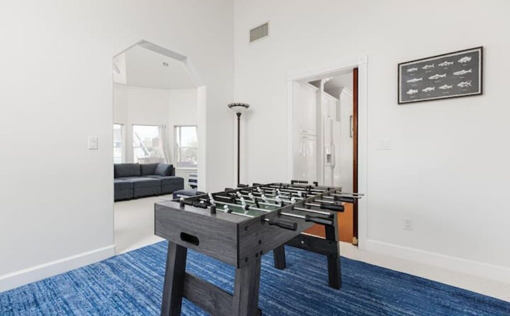 Photo of Bedroom in Oak Shores