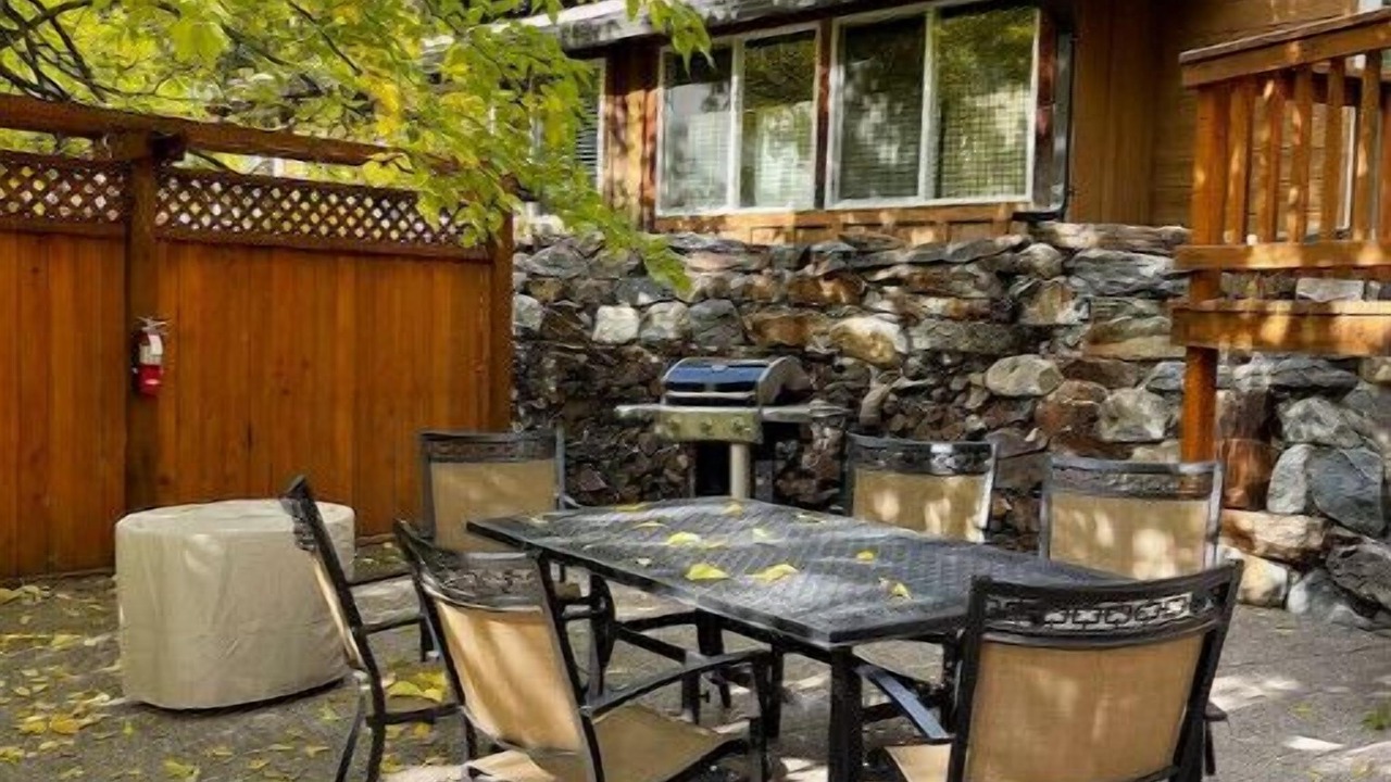 Photo of Outdoor in El Portal