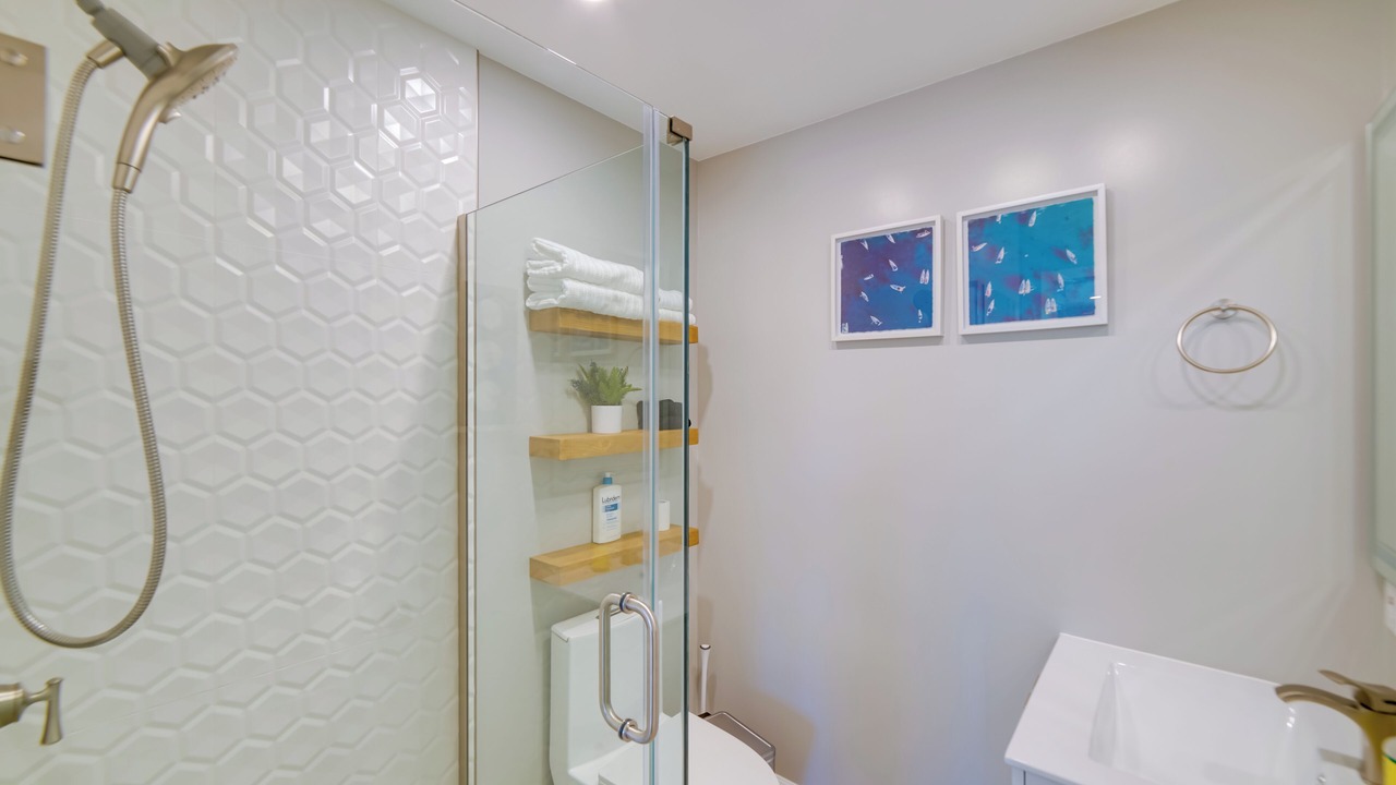 Photo of Bathroom in North Lakeport