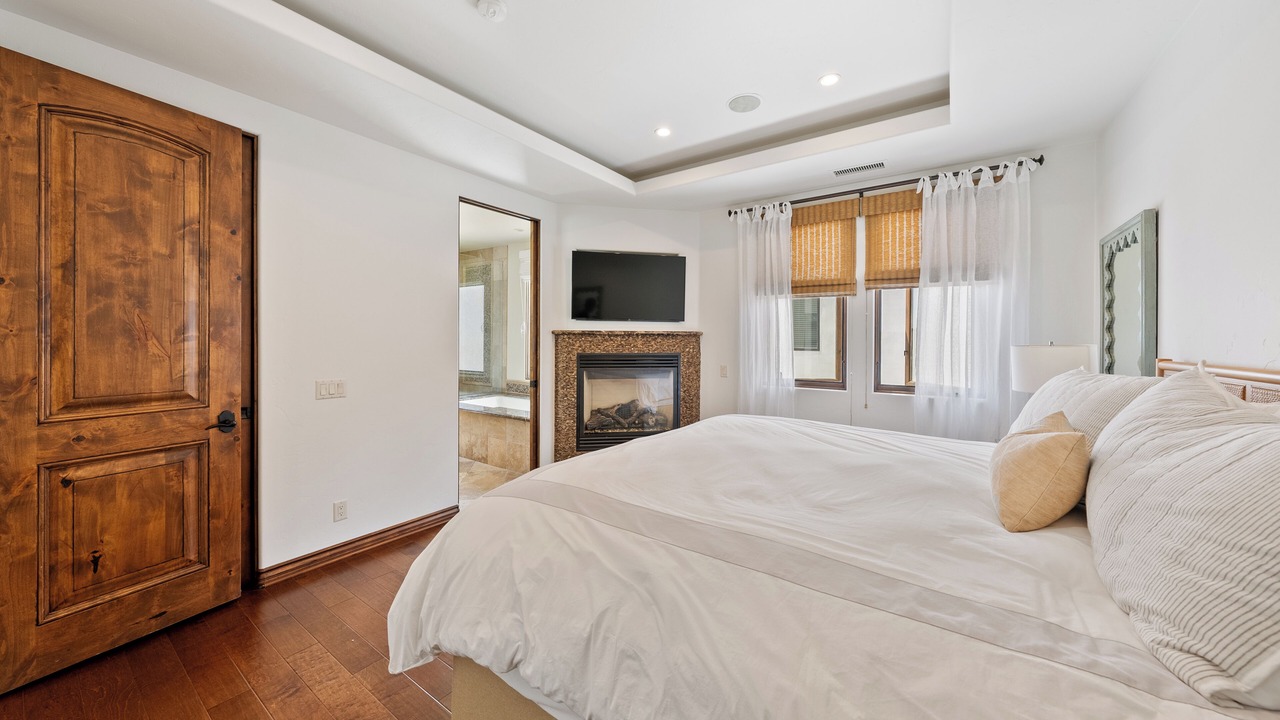 Photo of Bedroom in Corona del Mar