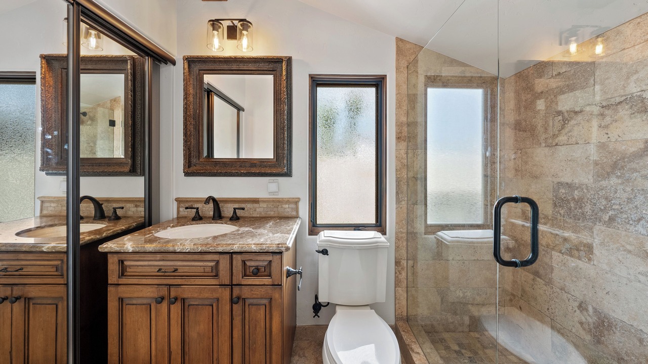 Photo of Bathroom in Corona del Mar
