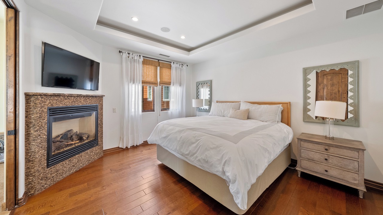 Photo of Bedroom in Corona del Mar