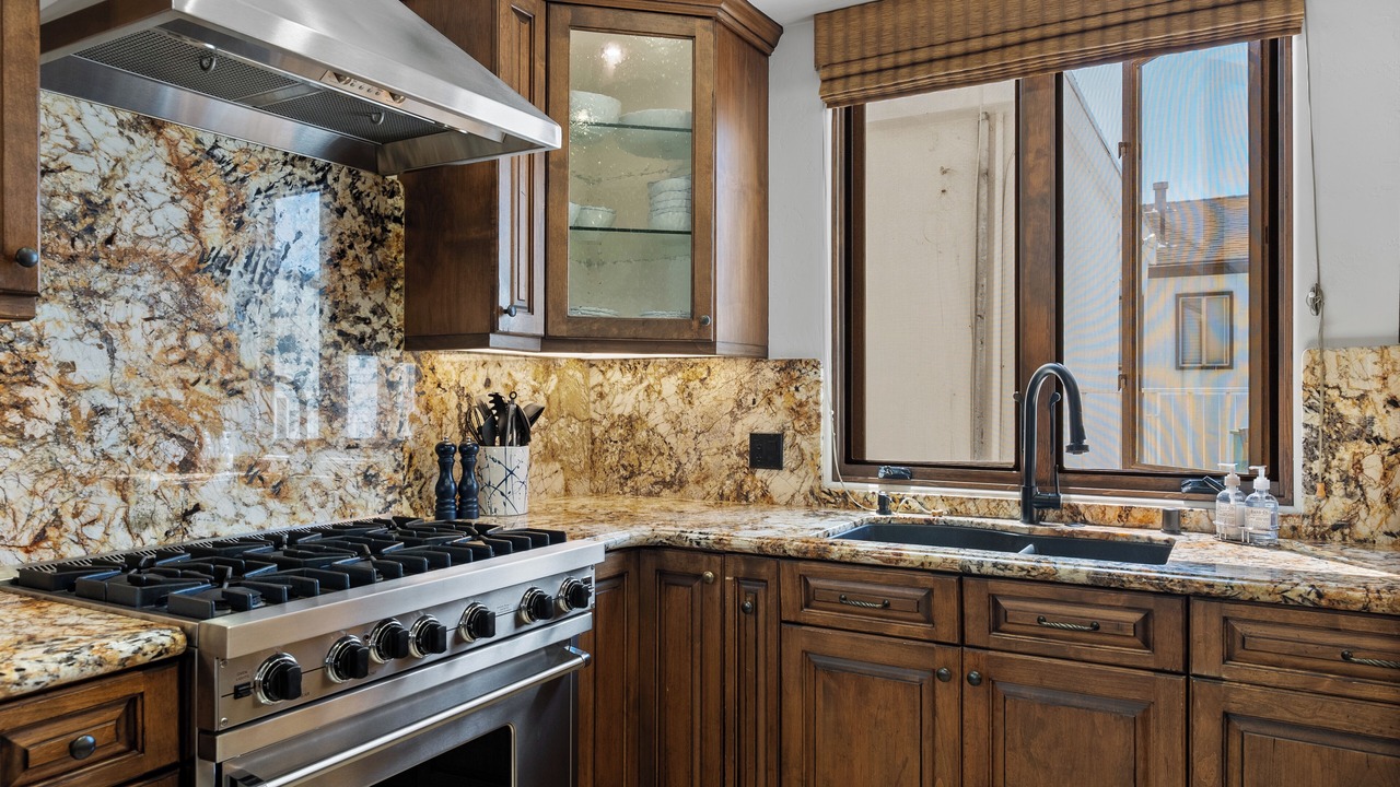 Photo of Kitchen in Corona del Mar
