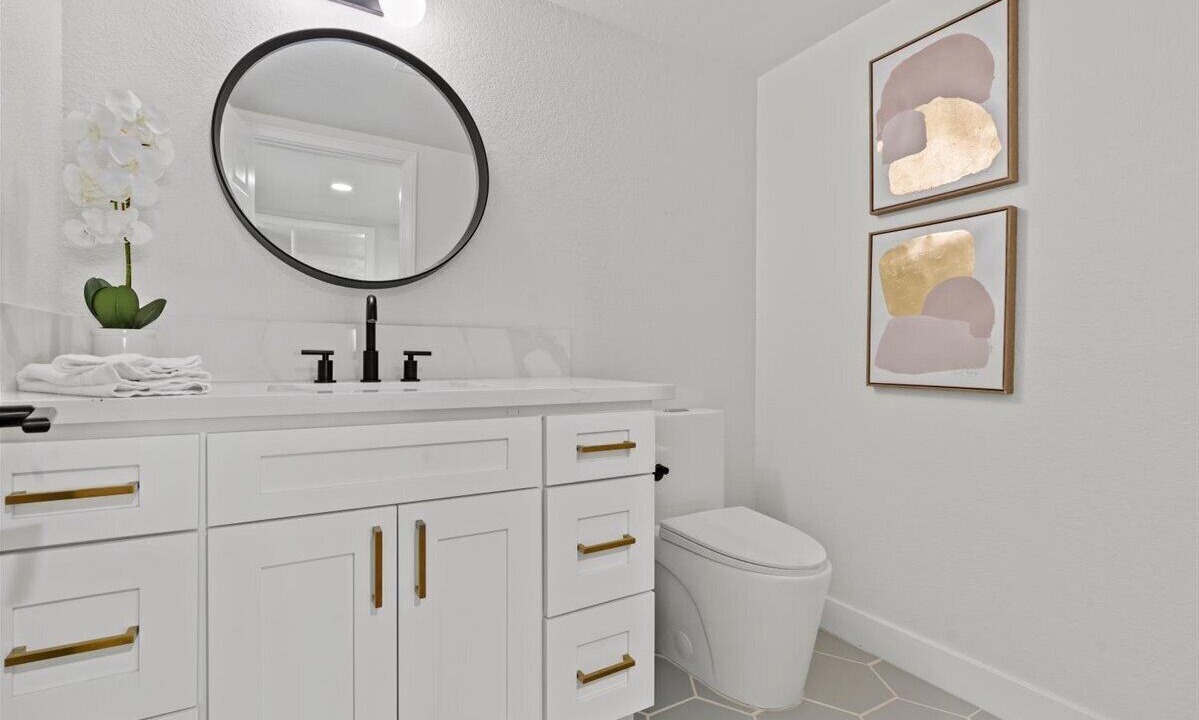 Photo of Bathroom in Monarch Estates