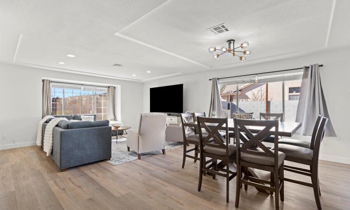 Photo of Livingroom in Monarch Estates