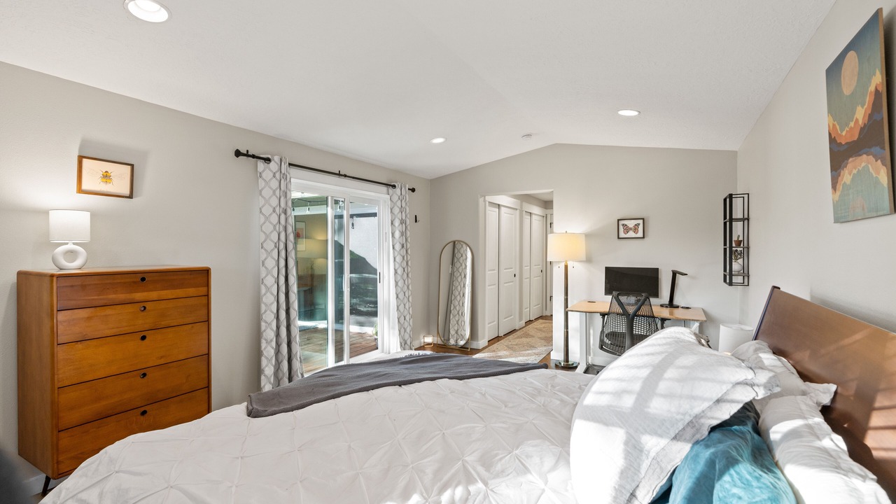 Photo of Bedroom in Newberg