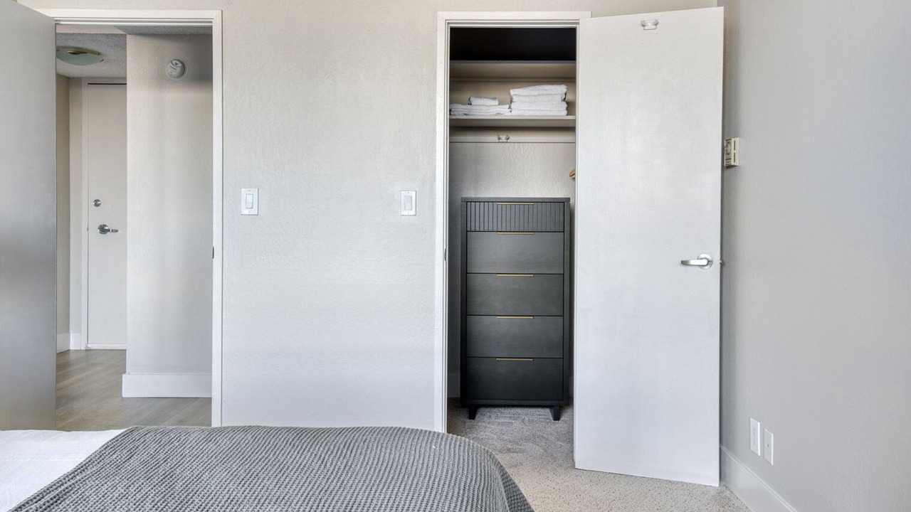 Photo of Bedroom in University South