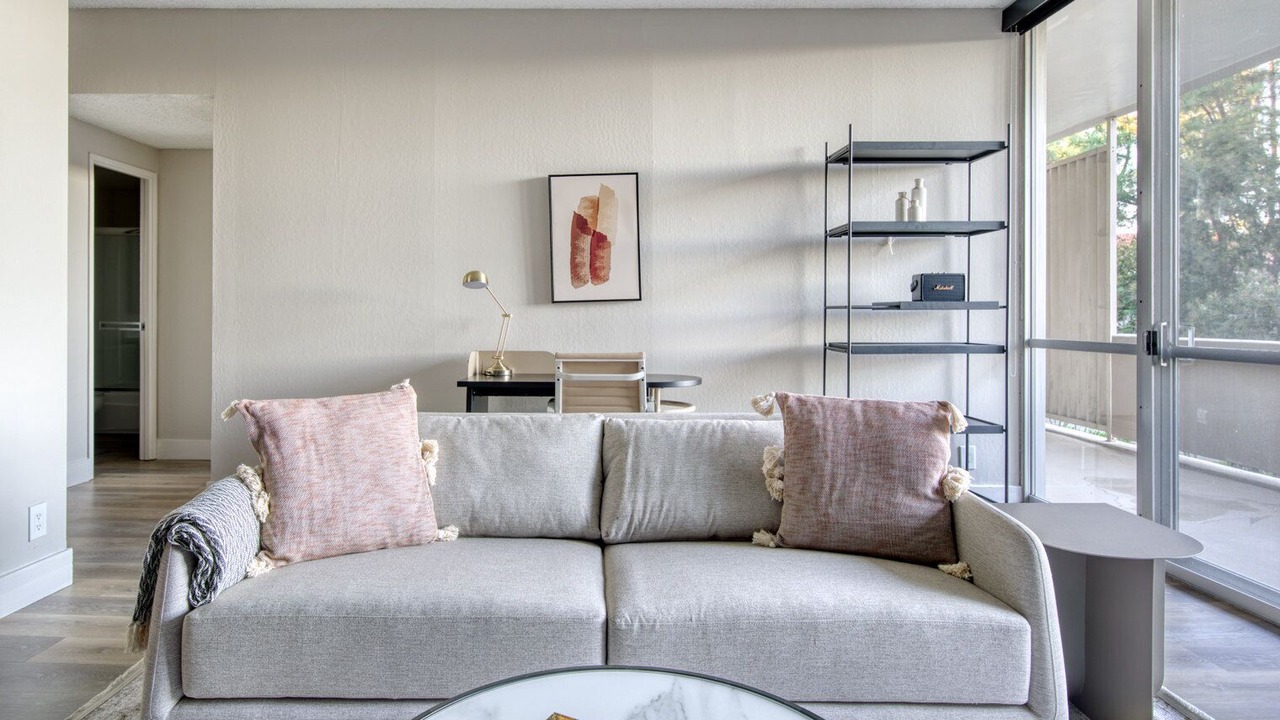 Photo of Livingroom in University South
