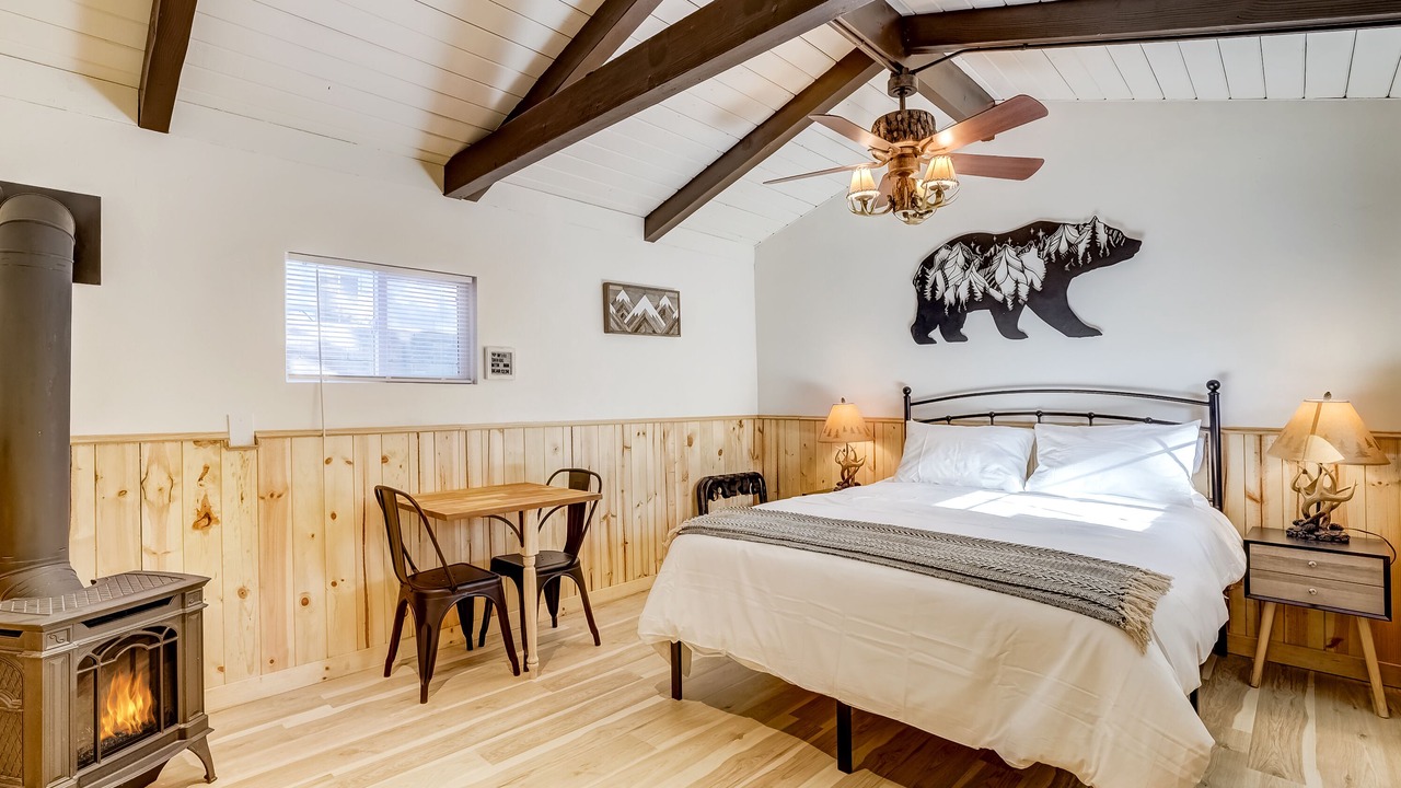 Photo of Bedroom in Sierra Tract