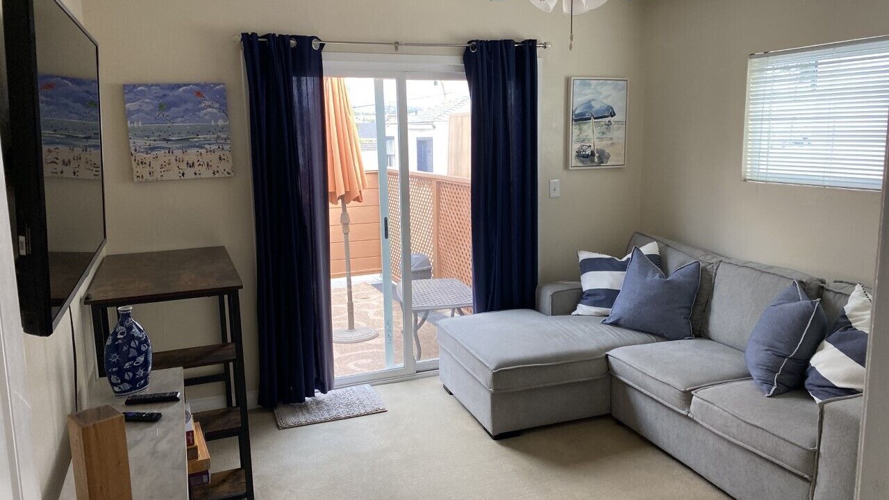 Photo of Livingroom in Newport Beach