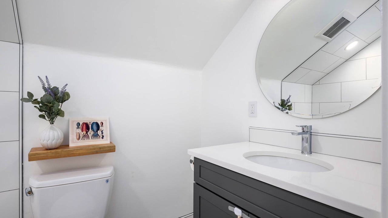 Photo of Bathroom in Foster - Powell