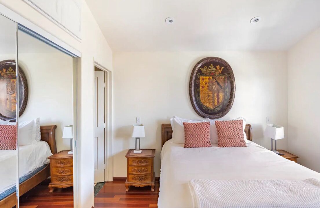 Photo of Bedroom in Village of La Jolla