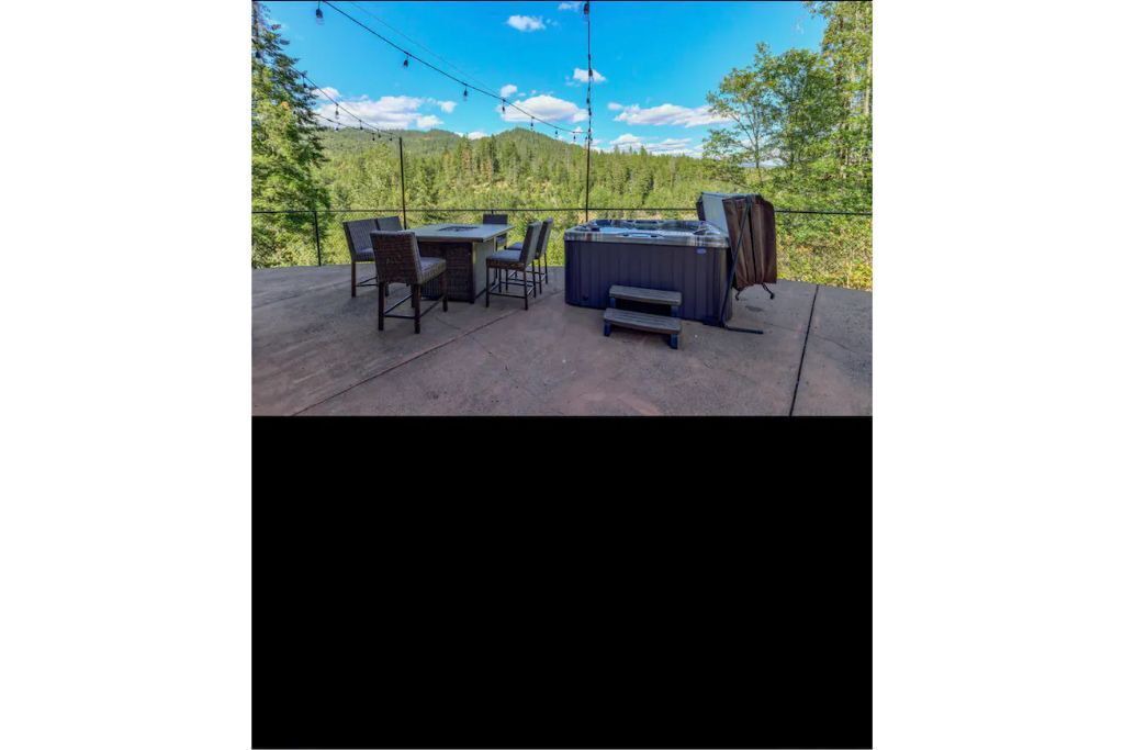 Photo of Outdoor in Trail