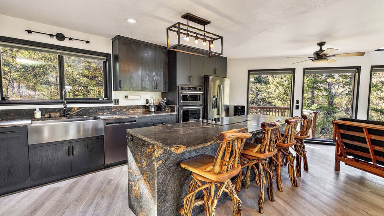 Photo of Kitchen in Trail