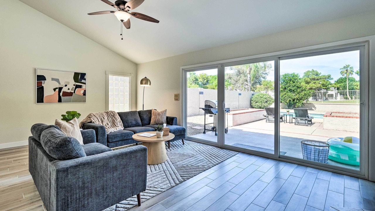 Photo of Livingroom in Arrowhead Ranch