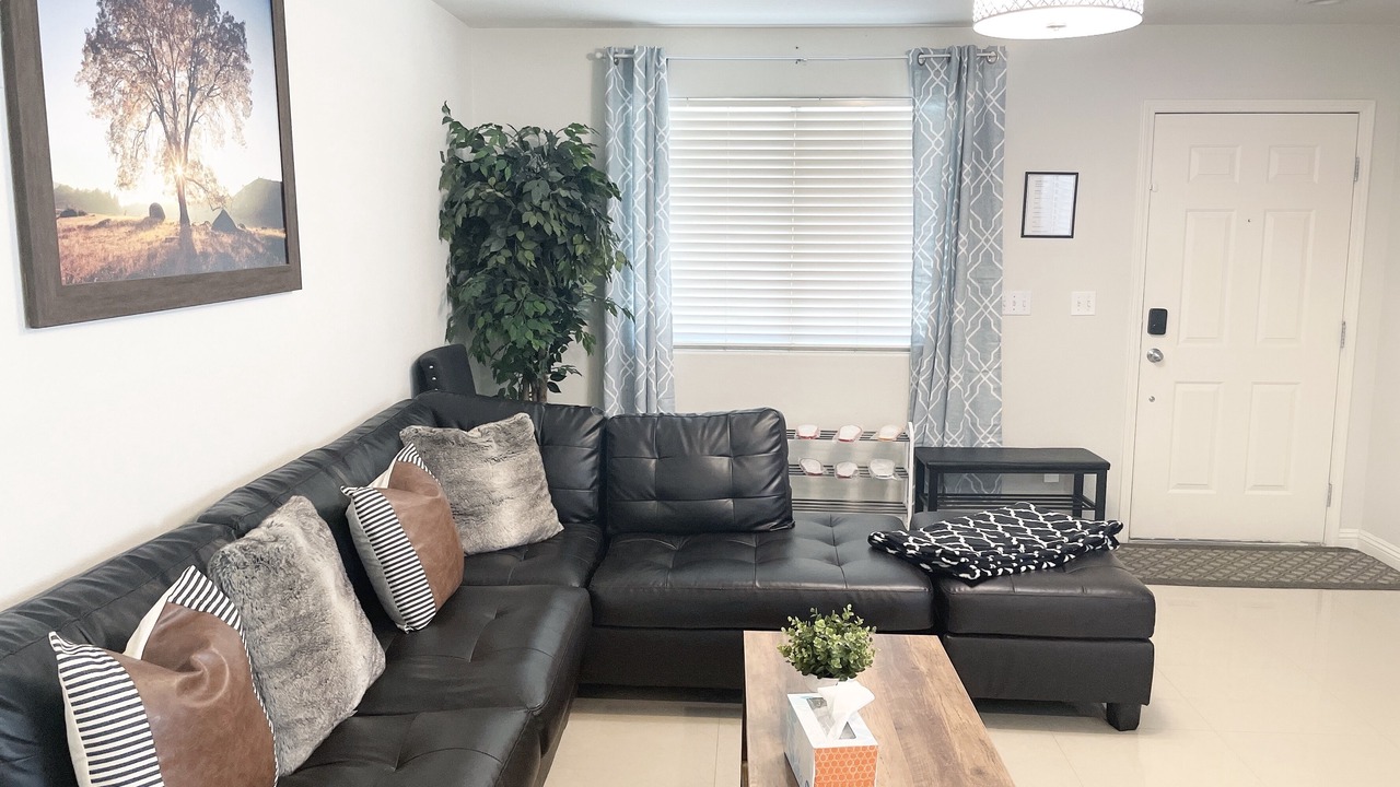 Photo of Livingroom in Rhodes Ranch