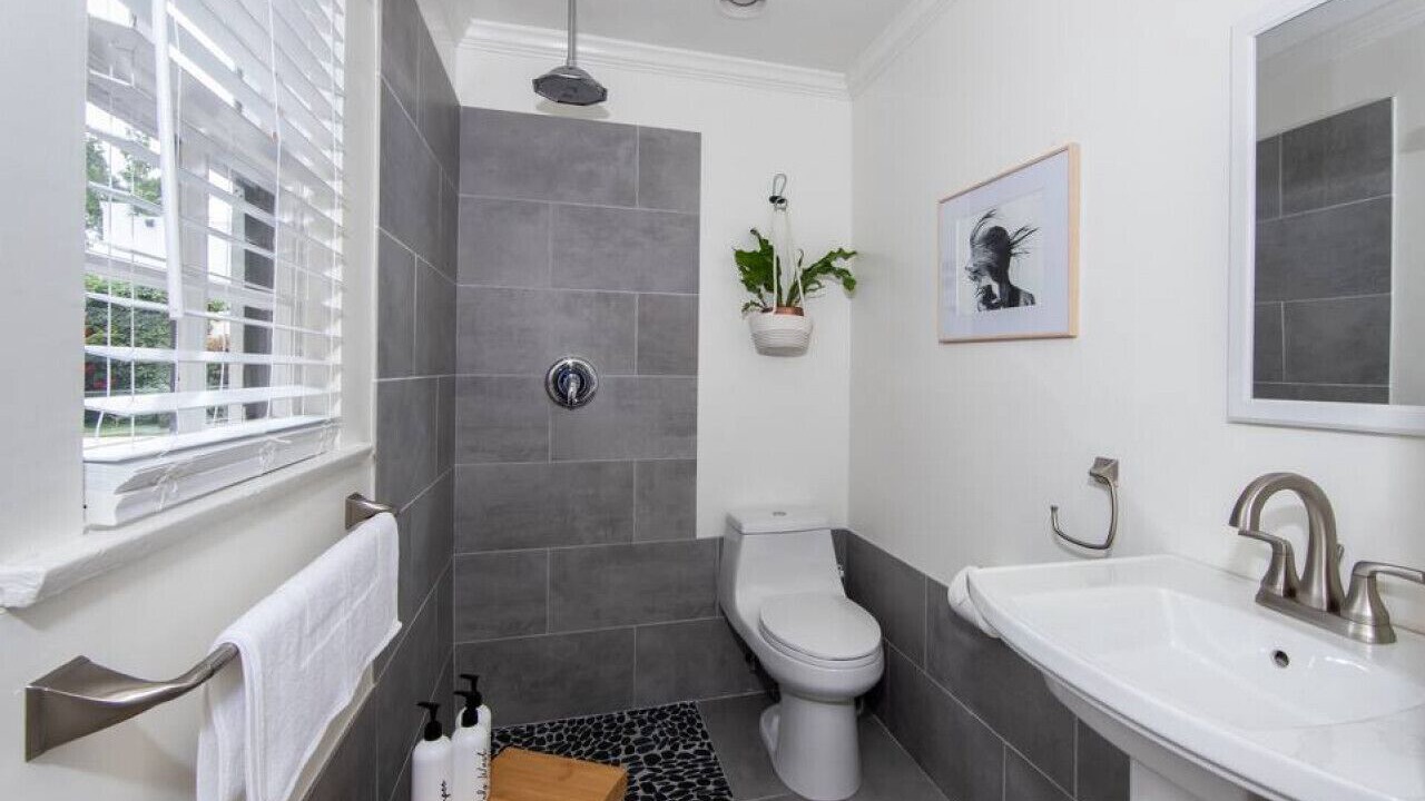 Photo of Bathroom in Coronado
