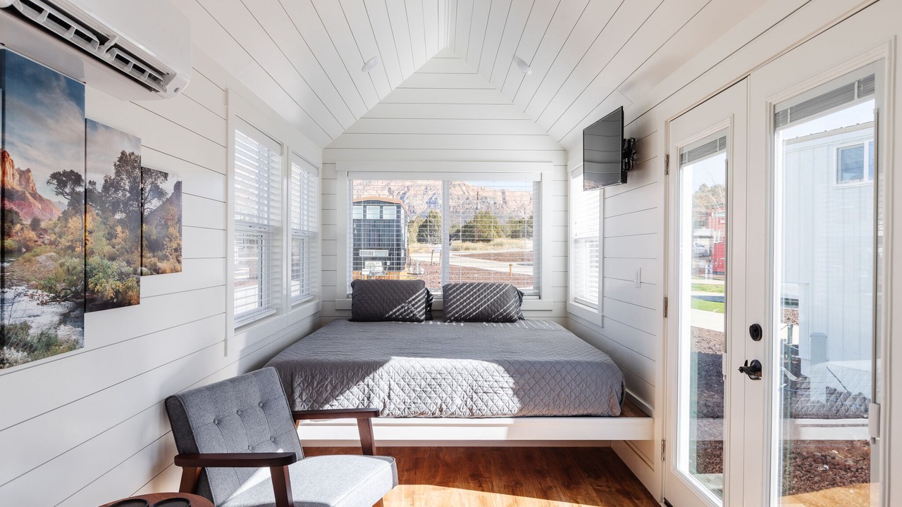 Photo of Bedroom in Apple Valley