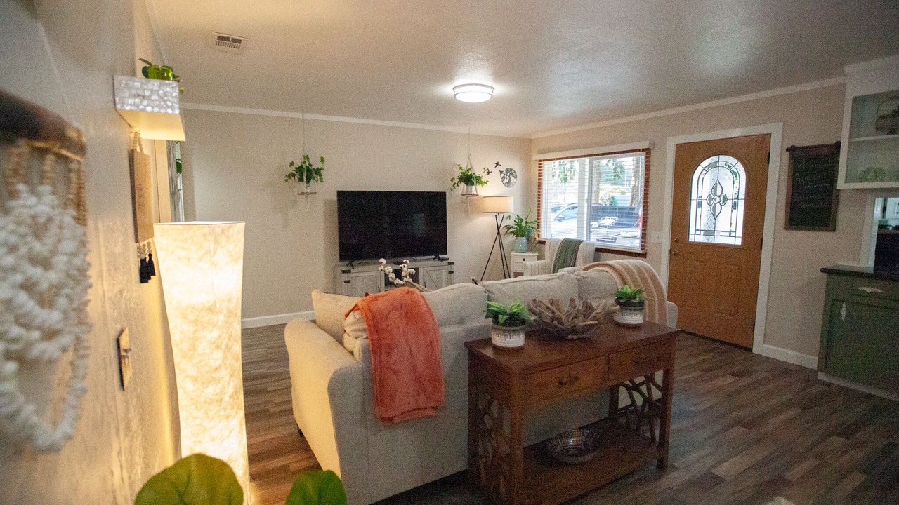 Photo of Livingroom in McKinleyville
