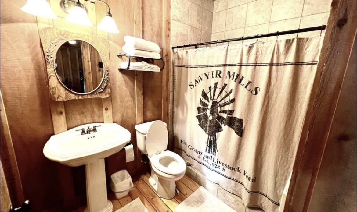 Photo of Bathroom in New Harmony