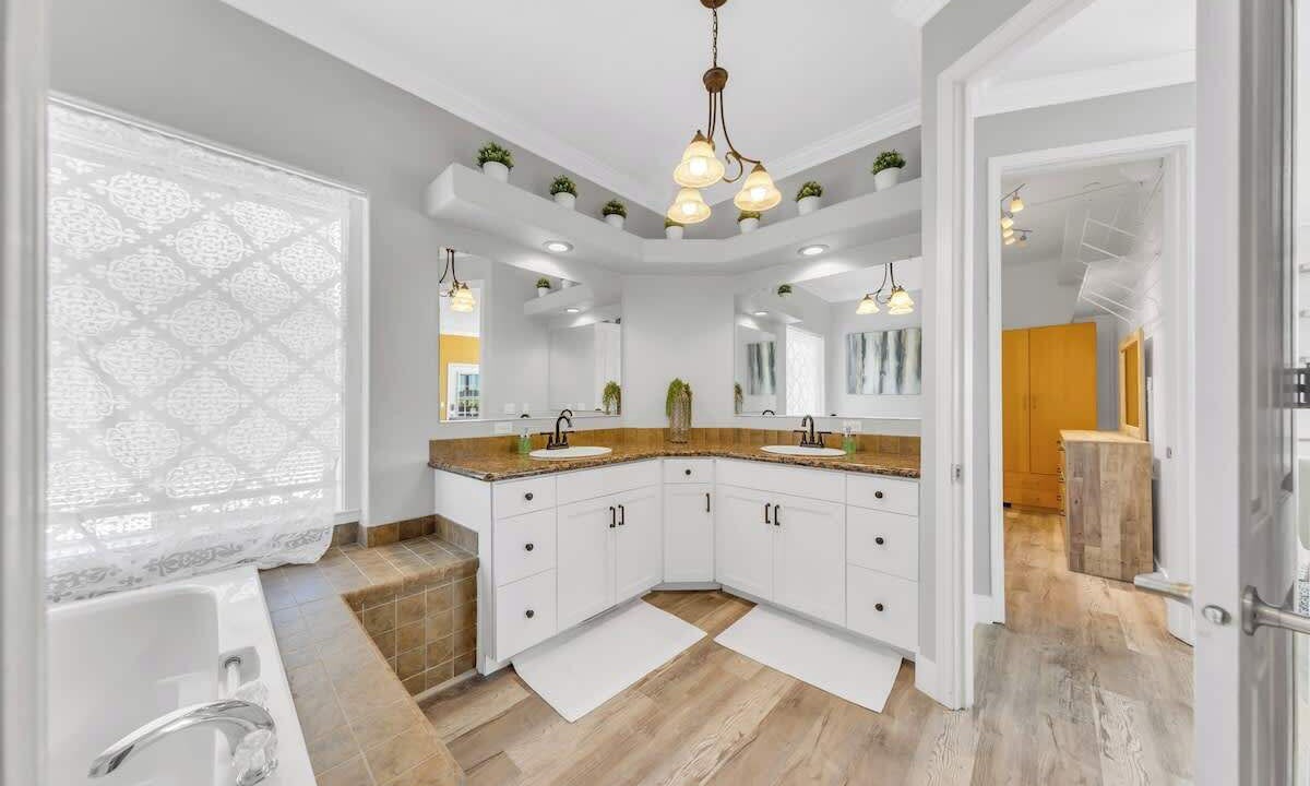 Photo of Bathroom in Clarksburg