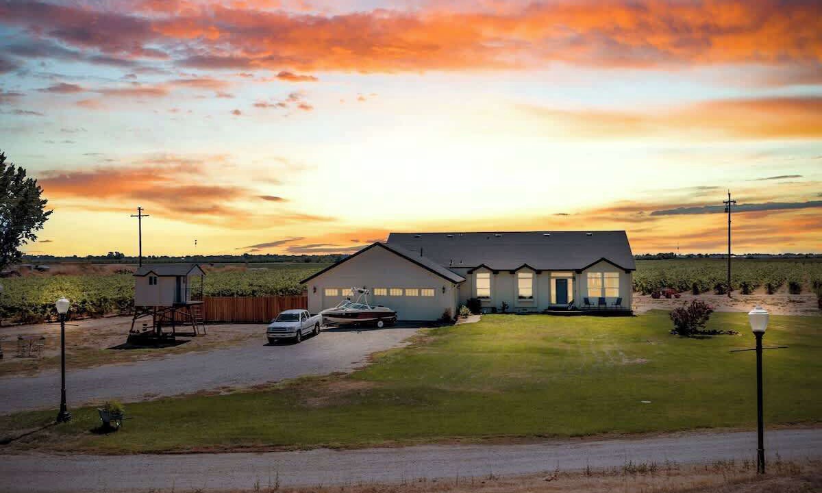Photo of Outdoor in Clarksburg