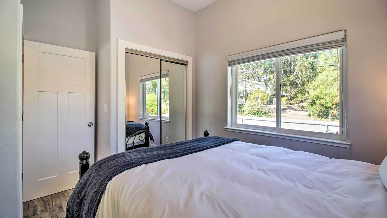 Photo of Bedroom in North Lakeport