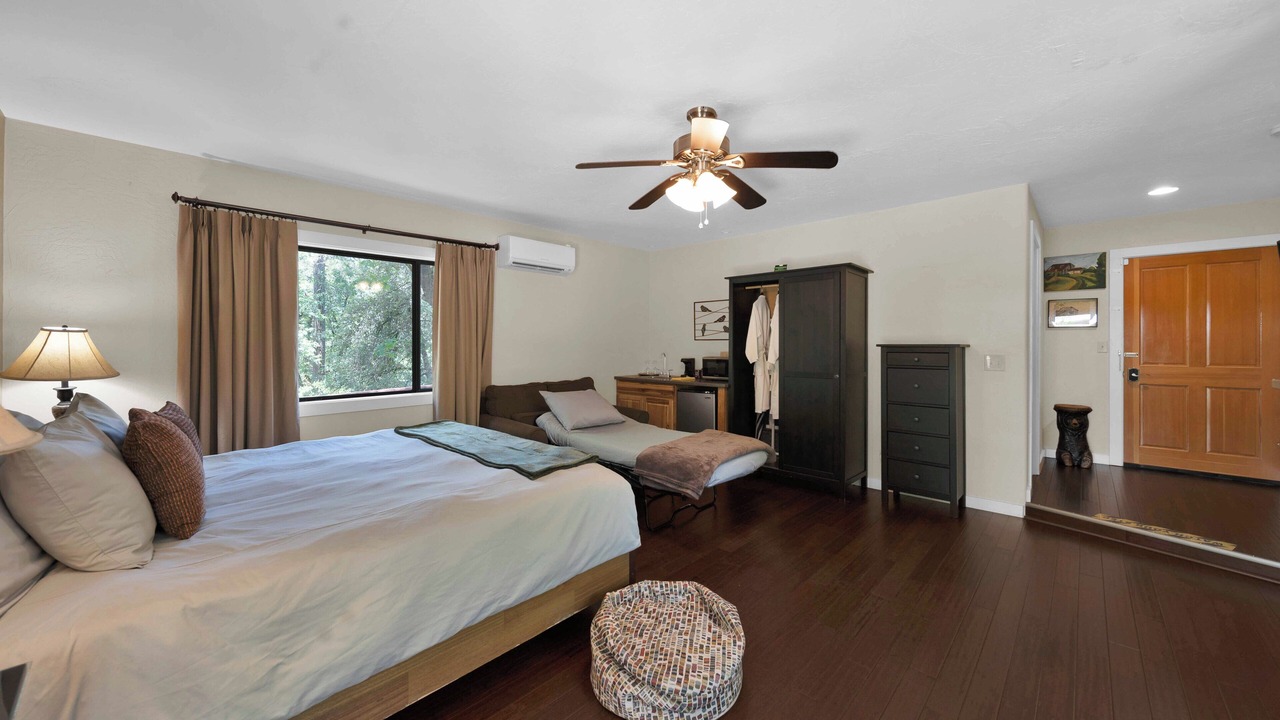 Photo of Bedroom in O'Brien