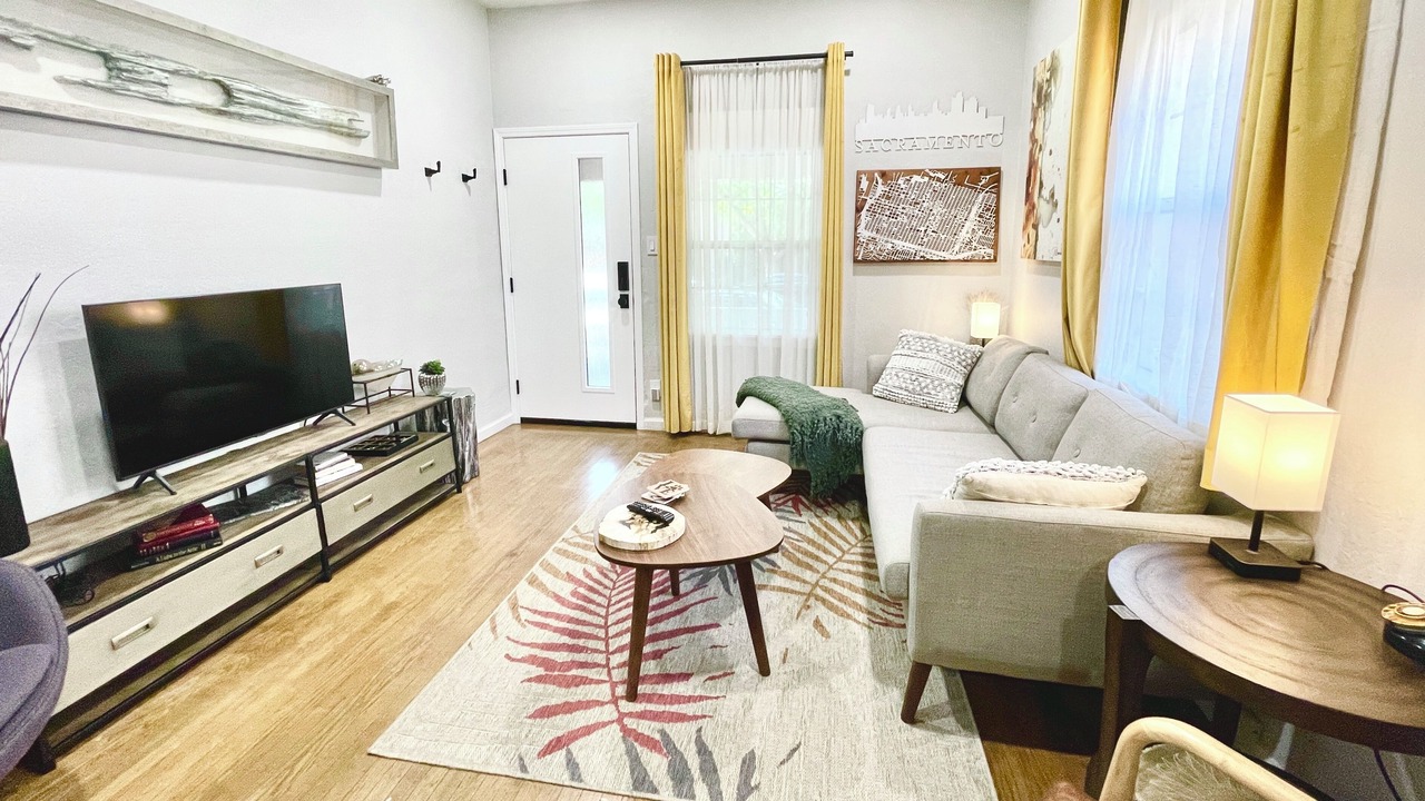Photo of Livingroom in Central Sacramento