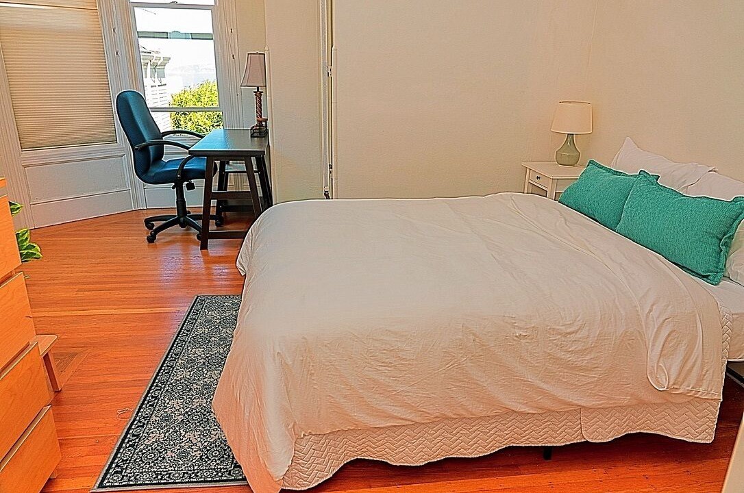 Photo of Bedroom in Pacific Heights