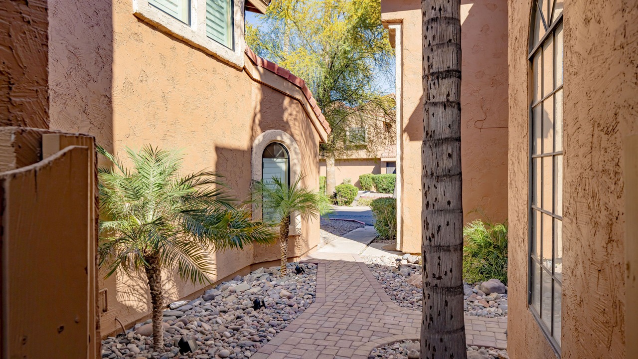 Photo of Outdoor in Paradise Valley Village
