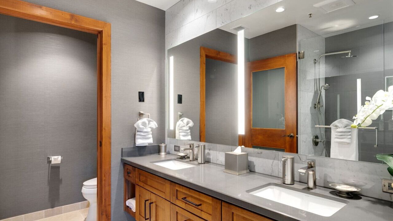 Photo of Bathroom in Lakeside Park