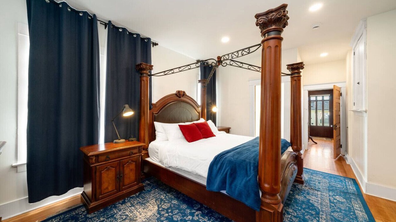 Photo of Bedroom in Sandy