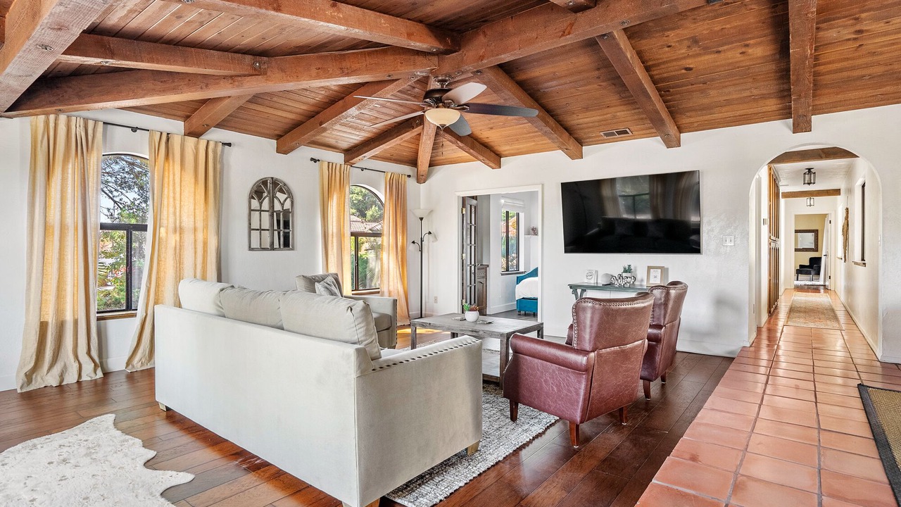 Photo of Bedroom in Templeton