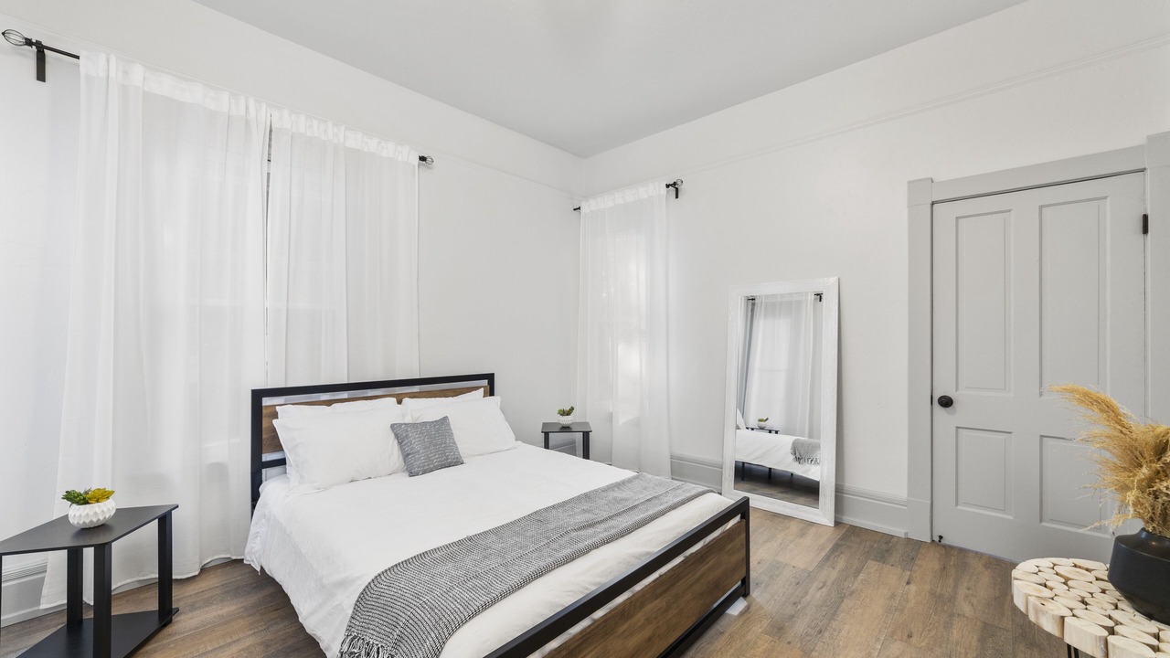 Photo of Bedroom in Land Park