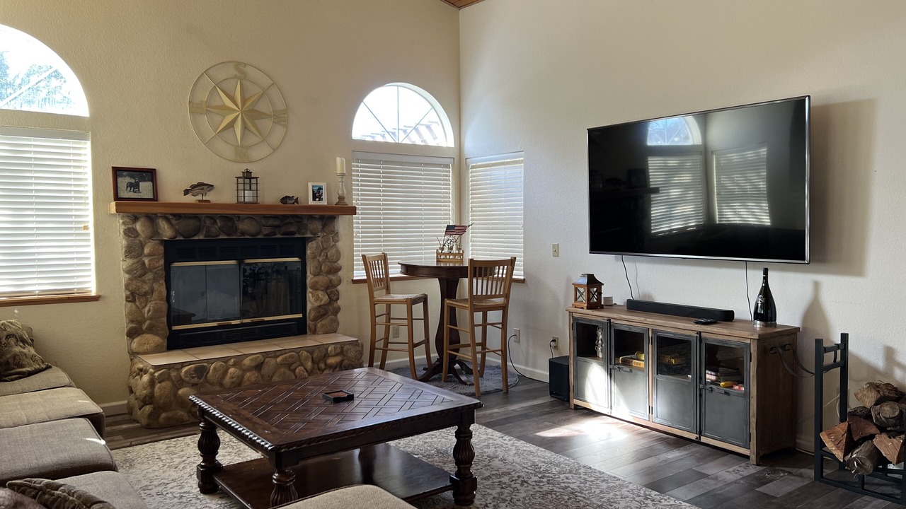 Photo of Livingroom in Oak Shores