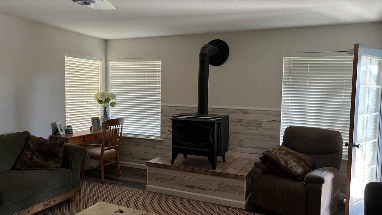Photo of Livingroom in Oak Shores