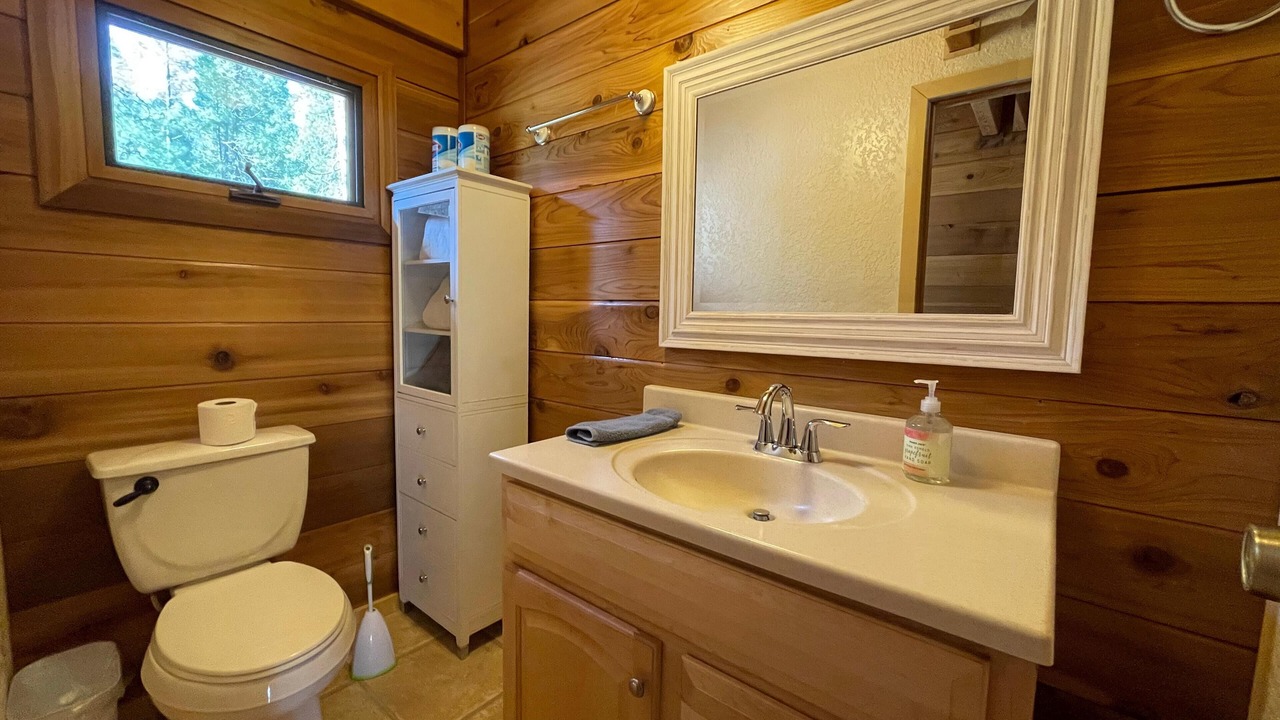 Photo of Bathroom in North Wawona