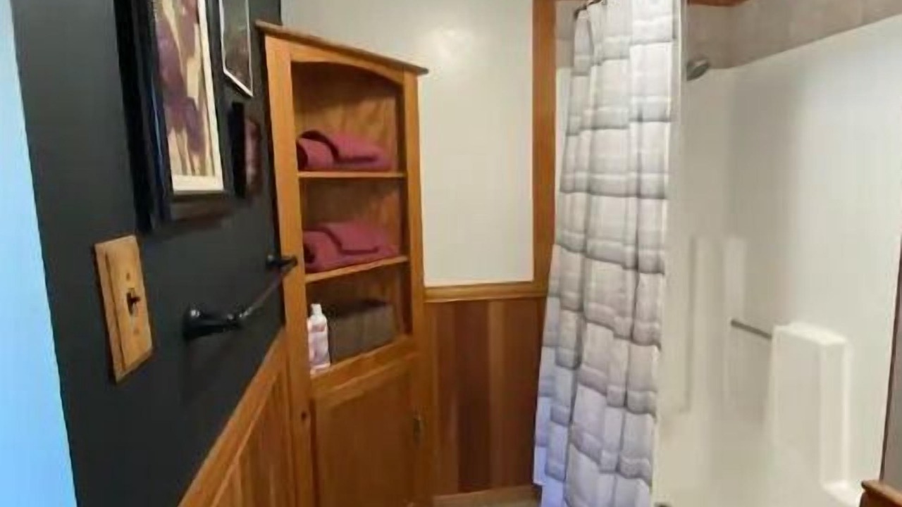 Photo of Bathroom in McCloud