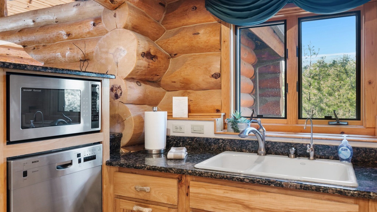 Photo of Kitchen in Highland Pines