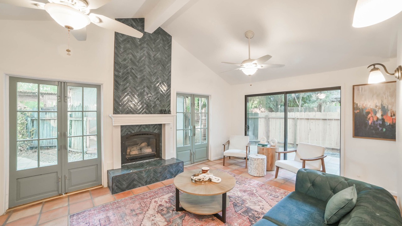 Photo of Livingroom in Raisin